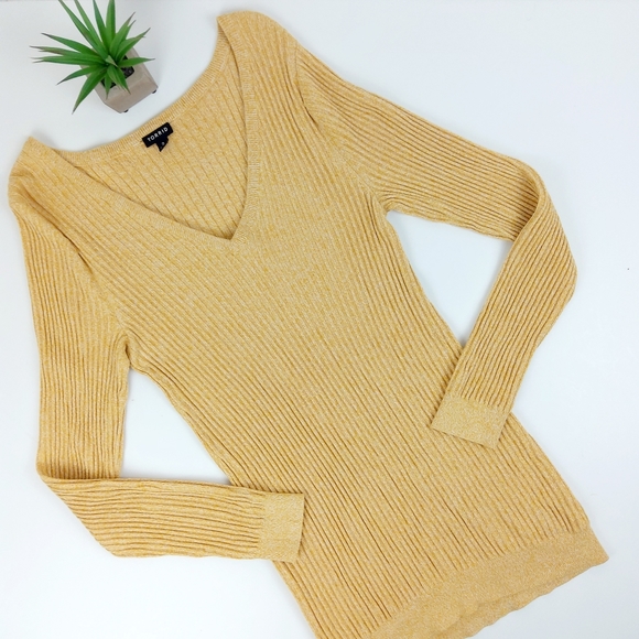 Torrid Mustard Ribbed V Neck Sweater Size 2 - Picture 2 of 8